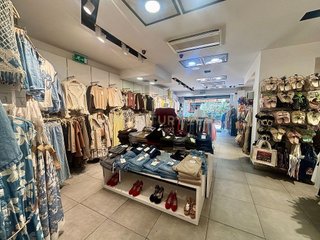 Local comercial en venta en Casa Amarilla en Galapagar