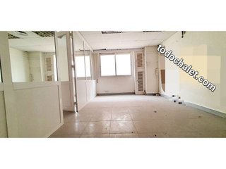 Oficina en alquiler en Centro en Almería