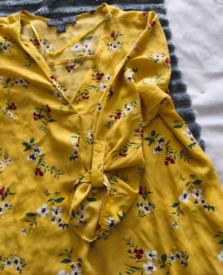 Blusa floral amarilla Primark Talla 38