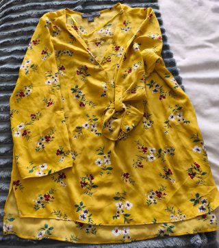 Blusa floral amarilla Primark Talla 38
