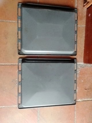 2 teglie per forno