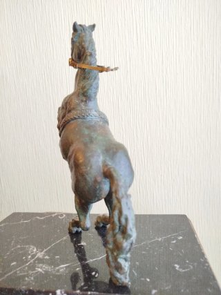 Escultura caballo bronce CABRIOLA L.Sánchez 1982