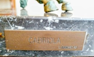 Escultura caballo bronce CABRIOLA L.Sánchez 1982