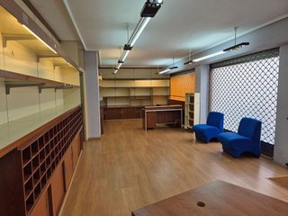 Local comercial en alquiler en Laviada en Gijón