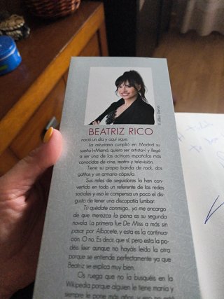 Tú quédate conmigo... yo me encargo de que mere...