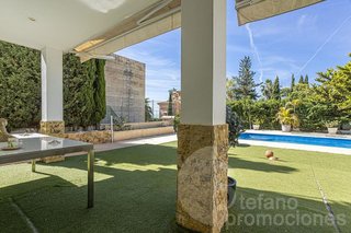 Chalet en alquiler en Pinares de San Antón en Málaga
