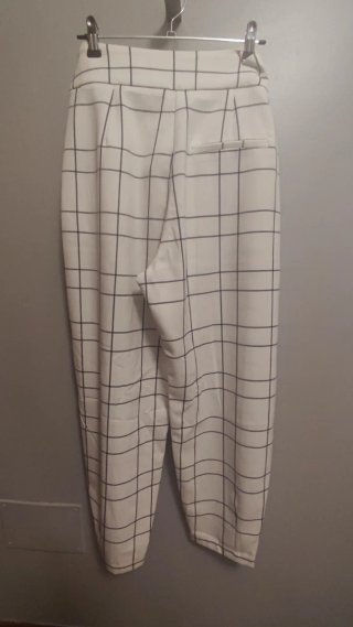 Pantalones de cuadros blancos