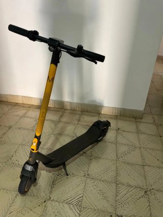 Patín eléctrico en excelente estado