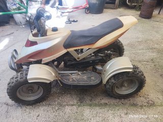 Mini Quad Infantil Beige y Rojo