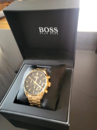 Reloj Hugo Boss Negro y Dorado