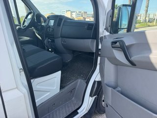 Mercedes-Benz Sprinter 2012
