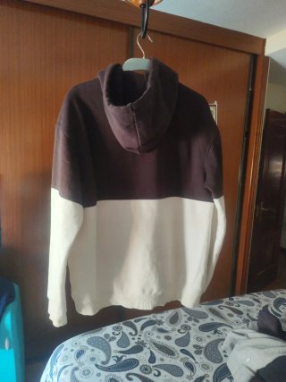 Sudadera hombre bicolor marrón y color crema