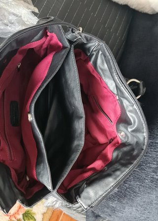 Bolso de pelo negro y gris