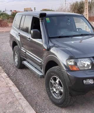 Mitsubishi Montero 2001 V60 LARGO