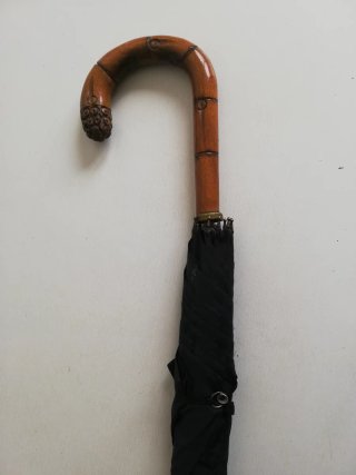 Paraguas antiguo madera tallada negro