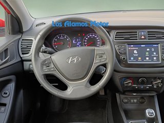 HYUNDAI i20 1.2 MPI 55 kW (75 CV) Essence LE