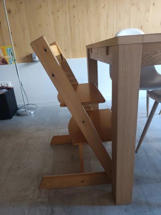 Trona Stokke madera