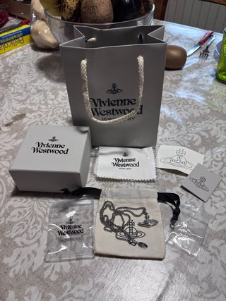Collana Vivienne Westwood Orb Argento