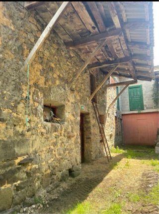 Cuadra en los llanos de Valdeon