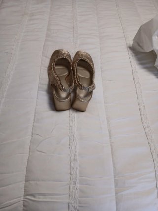 Zapatos dorados talla 40