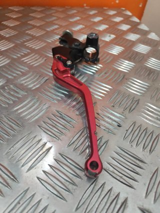(000383)Soporte y maneta Suzuki Gladius 650