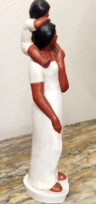 Escultura terracota policromada Mujer con niño