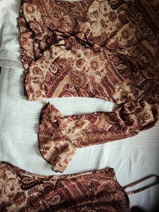 Conjunto top y chaqueta estampado
