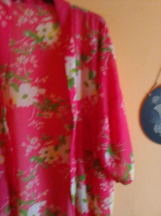 Kimono floral con flecos