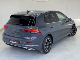 VOLKSWAGEN Golf 1.5 eTSI - AUTOMATICO - 17.000km