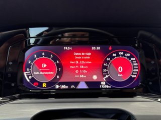 VOLKSWAGEN Golf 1.5 eTSI - AUTOMATICO - 17.000km