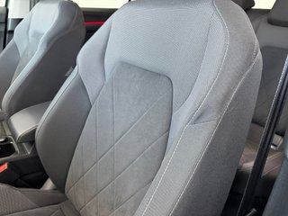 VOLKSWAGEN Golf 1.5 eTSI - AUTOMATICO - 17.000km