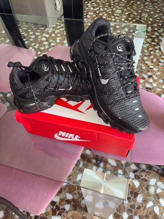 Zapatillas Nike Rojas y Blancas