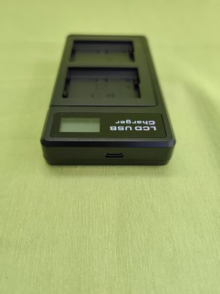 Kit cargador doble LCD + 2 baterías para cámara