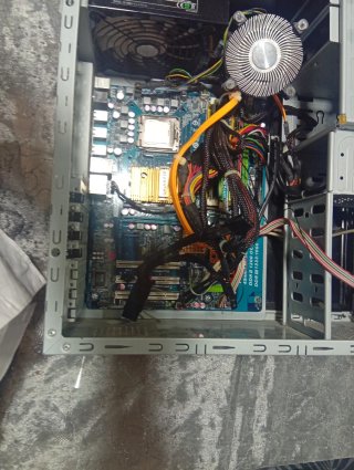 Torre PC para piezas