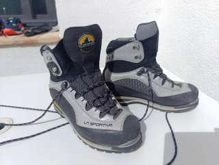 Stivali da Alpinismo La Sportiva Taglia 41.5