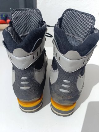 Stivali da Alpinismo La Sportiva Taglia 41.5