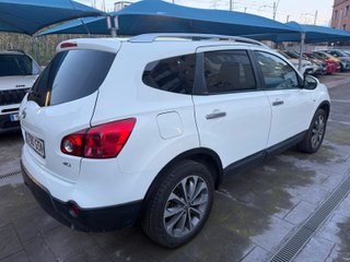 Nissan Qashqai+2 2010