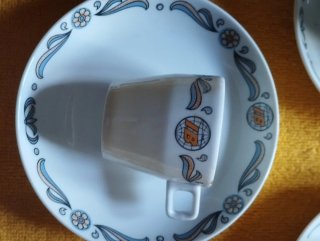3 Tazas y 4 Platos Porcelana Alvarez