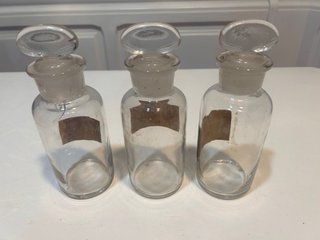 3 Frascos de Farmacia Antiguos