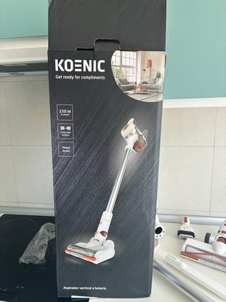 Aspirador vertical a batería KOENIC