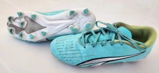 Botas de fútbol Puma Ultra verdes turquesa