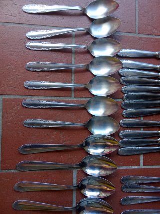 Posate acciaio inox manici ricamati