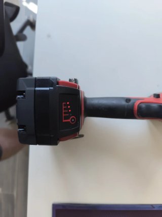 Taladro percutor Milwaukee M18