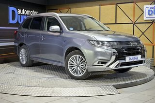 Mitsubishi Outlander   2.4 PHEV Kaiteki Auto 4WD