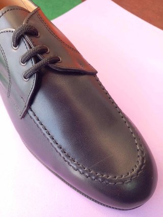 Zapatos clásicos de cuero negro , hombre, Italia