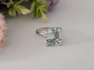 Anillo antiguo de oro  Aguamarina