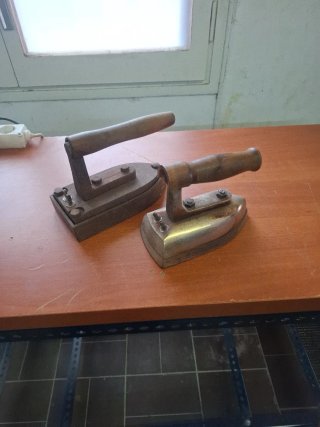 PLANCHAS ANTIGUAS DE HIERRO