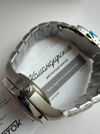 Vostok Komandirskie full lume GMT 03099A 2426.12