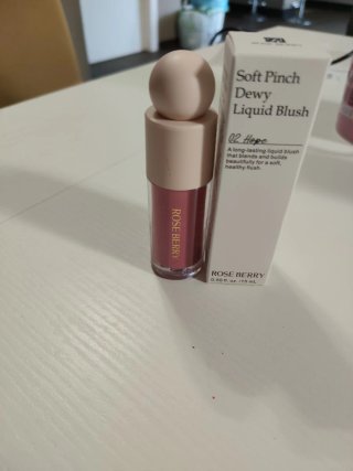 Rose Berry Soft Pinch Dewy Liquid Blush 02 Hope