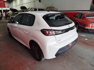 Peugeot 208 HDI 100CV